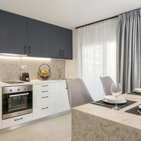 アパート Quarters Luxury Apts Iii Steps From The Beach & City