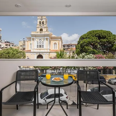Quarters Luxury Apts Iii Steps From The Beach & City