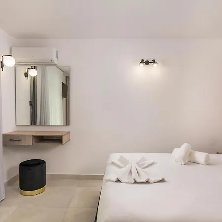 Quarters Luxury Apts Iii Steps From The Beach & City アパート *